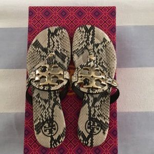Tory Burch Thongs